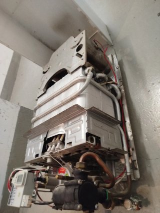 Calentador Fagor butano 11L Automático