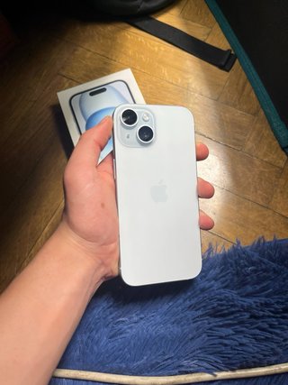 iPhone 15 128GB
