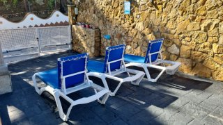 Tumbonas apilables piscina