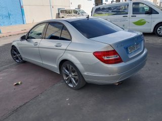 Mercedes-Benz Clase C 2010