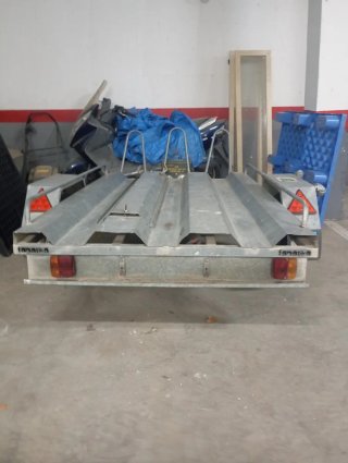 Alquiler remolque motos/Mercancia Cerri 750kg