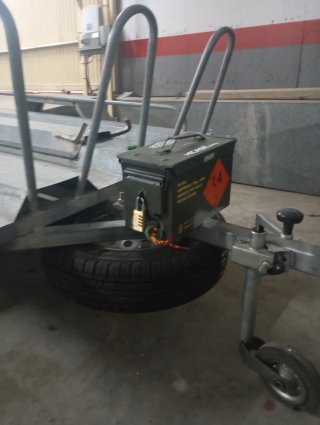 Alquiler remolque motos/Mercancia Cerri 750kg
