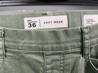 Pantalón Legends tiro medio pitillo mujer talla S