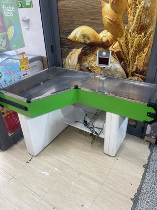 Mostrador casi nuevo