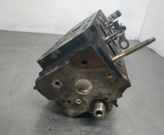 Ford 447383 1s4q6090a1b culata focus berlina (cak)