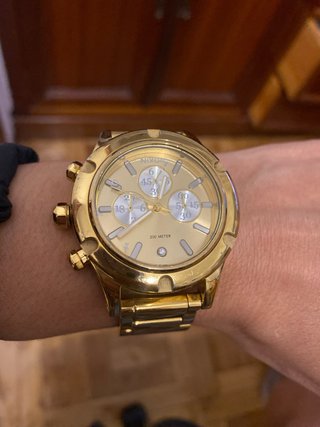 Reloj Nixon Dorado Cronógrafo