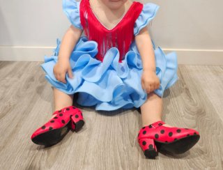 Zapatos Flamenca Niña Lunares Rojos número 22