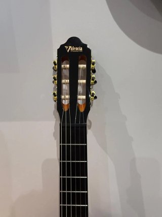 Guitarra Española Valencia + Funda + Afinador