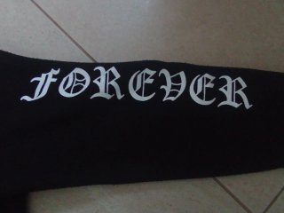 Sudadera Negra Forever Young. Sin marca