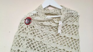 Chal de crochet de algodón beige