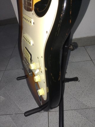 Guitarra Eléctrica Vantage Sunburst
