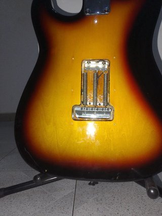 Guitarra Eléctrica Vantage Sunburst