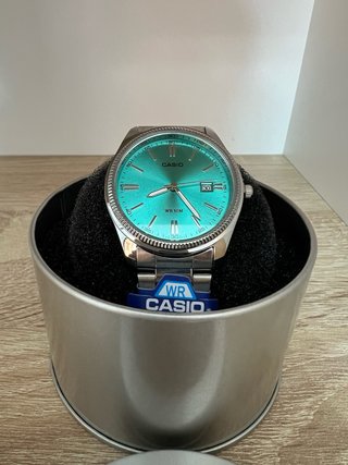 Reloj Casio Turquesa en estado impecable