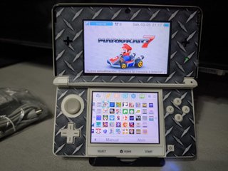 Nintendo 3DS + 50 giochi + caricatore