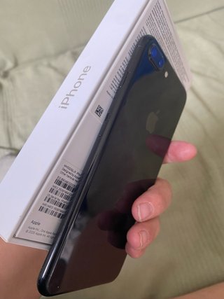 iPhone 11 Caja Blanca y Iphone 7 plus negro
