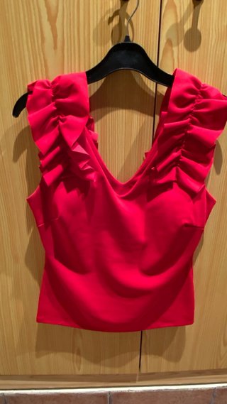 Conjunto Falda Flores y Top Rojo