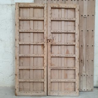 Precioso Portón en Madera de Pino del Siglo Pasado