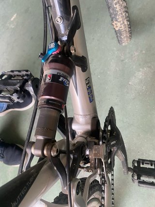 Bicicleta de Montaña Giant Doble Suspensión