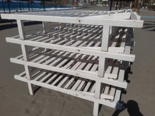 Hamacas de madera blancas. Tumbonas de playa. Lote