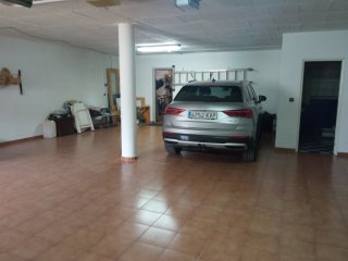 Se vende chalet en urbanización la huerta,