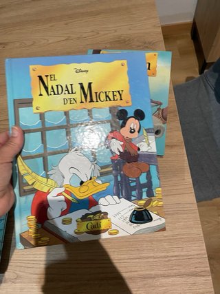 Cuatro libros historias Disney en catalán