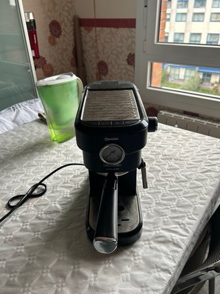 Cafetera Cecotec Cafelizzia 790 Negro mate