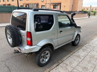 Suzuki Jimny 2005
