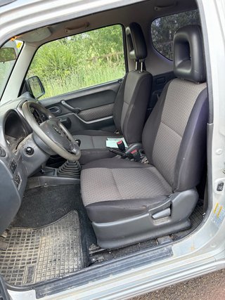 Suzuki Jimny 2005