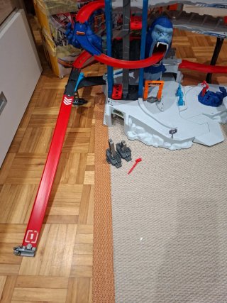Pista Coches Metal Machines Gorilla Rampage