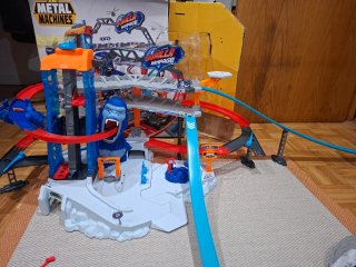 Pista Coches Metal Machines Gorilla Rampage