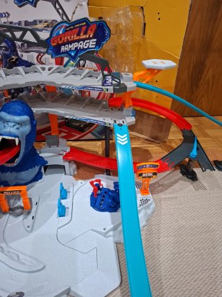 Pista Coches Metal Machines Gorilla Rampage