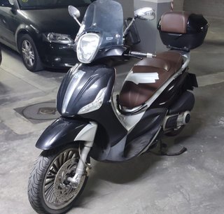 Piaggio Beverly 300 i.e 2013