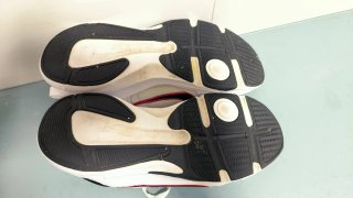 Zapatillas Nike Blancas y Rojas