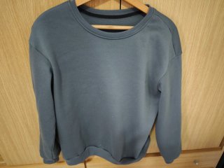 Sudadera gris manga larga