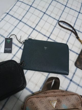 Set di marsupi Guess