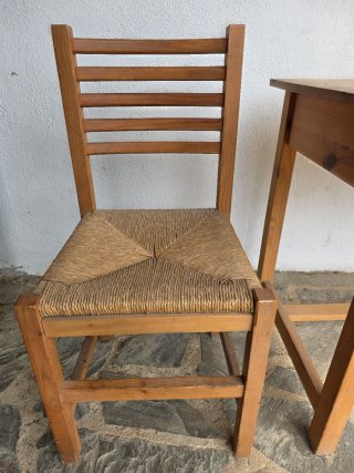 Escriptori i Cadira fusta pi / Escritorio y silla