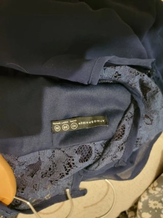 Vestido azul con encaje