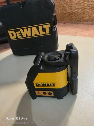 Nivel Láser tipo Dewalt 2 Líneas