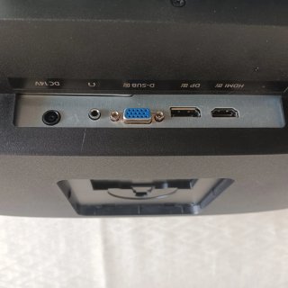 Monitor Samsung + Torre PC GameMax Negra