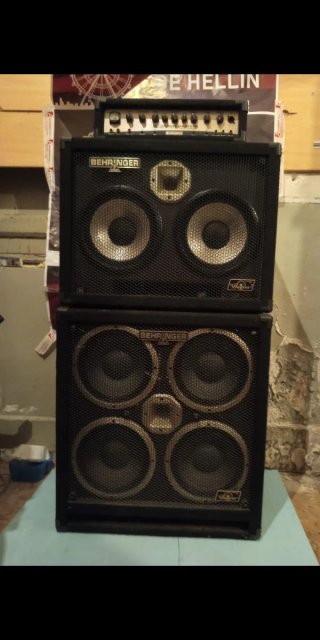Amplificador Bajo Behringer Ultrabass