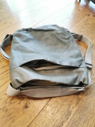 Bolso Slang gris bandolera