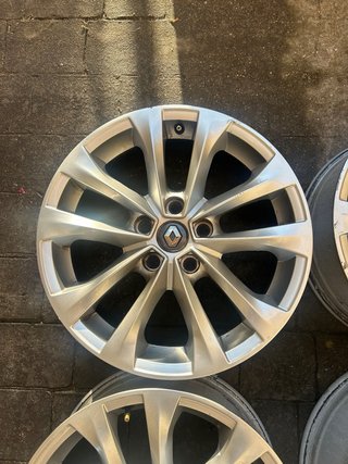 4 Llantas 17” Originales Renault exception