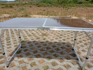 Butaca de terraza o playa plegable y mesa plegable