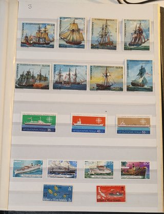 Sellos de barcos de distintos países.