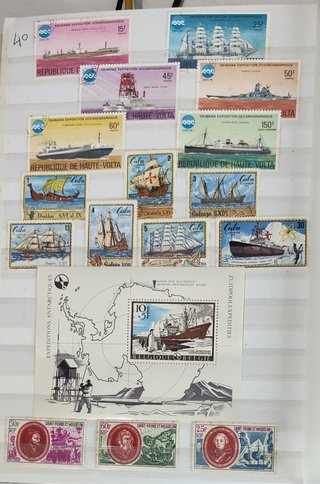 Sellos de barcos de distintos países.