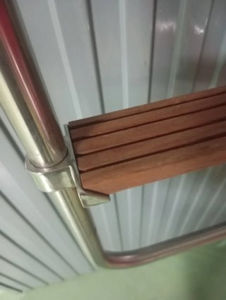 Escalera de baño para embarcación