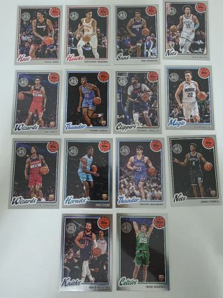 Lote gigante inserts 98 cartas Topps NBA 2025-26
