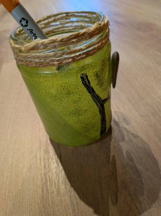 Portalápices hecho a mano reciclado de cristal