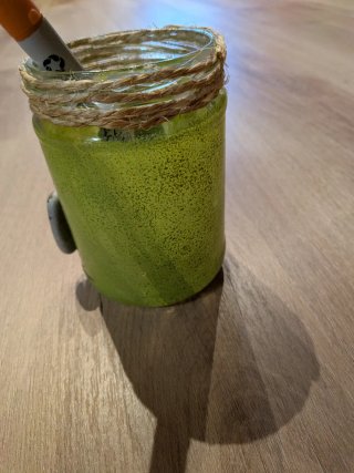 Portalápices hecho a mano reciclado de cristal
