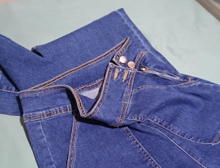 Pantalón acampanado talla 36 (S)